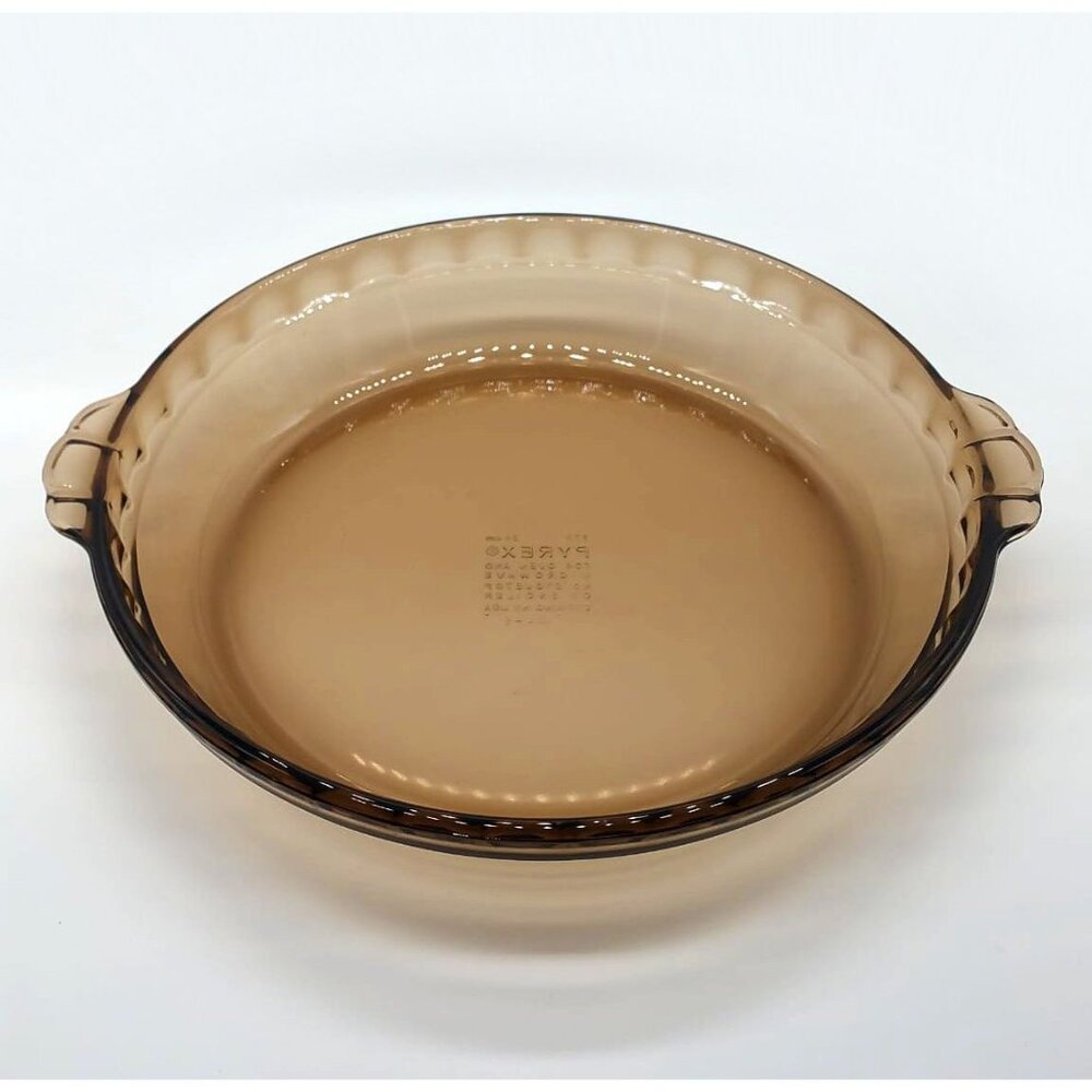 Vintage Corning PYREX 229 Amber Brown 10” Pie Plate with Fluted Rim